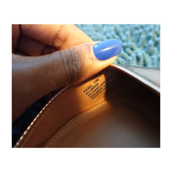 Steve Madden Light Copper Mirror Pumps - Picture 3 of 5